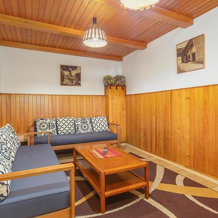 Cozy Home In Omisalj With Kitchen エクステリア 写真